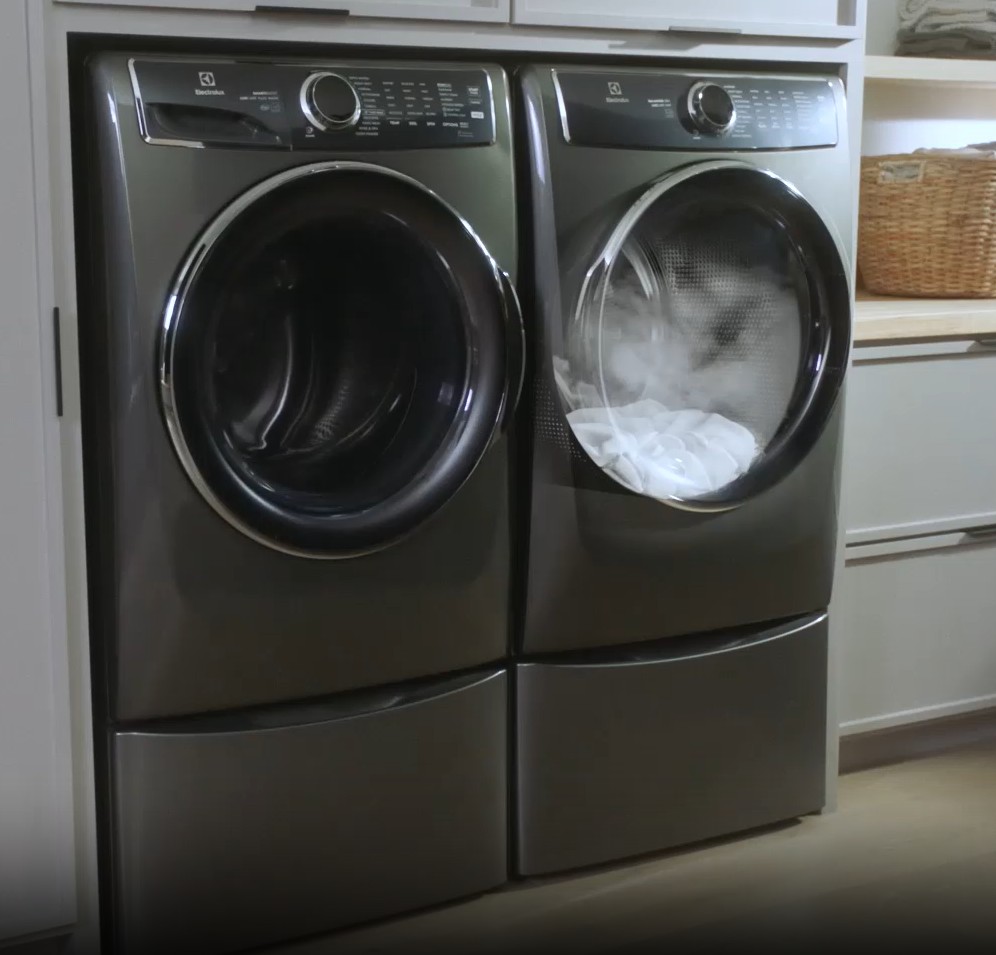 Laundry-Tower-Single-Unit-Front-Load-4.5-Cu.-Ft.-Washer-&-8-Cu.-Ft.-Gas-Dryer-White-ELTG7600AW