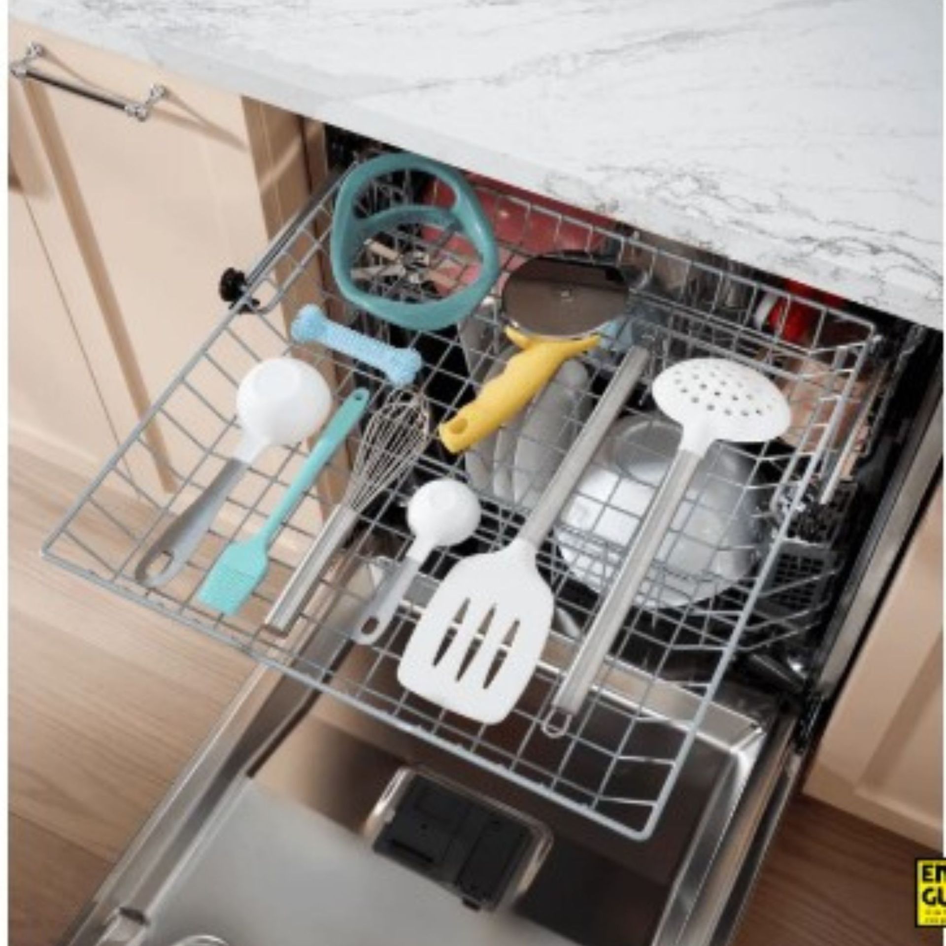 Third Rack With Removable Silverware Caddy.