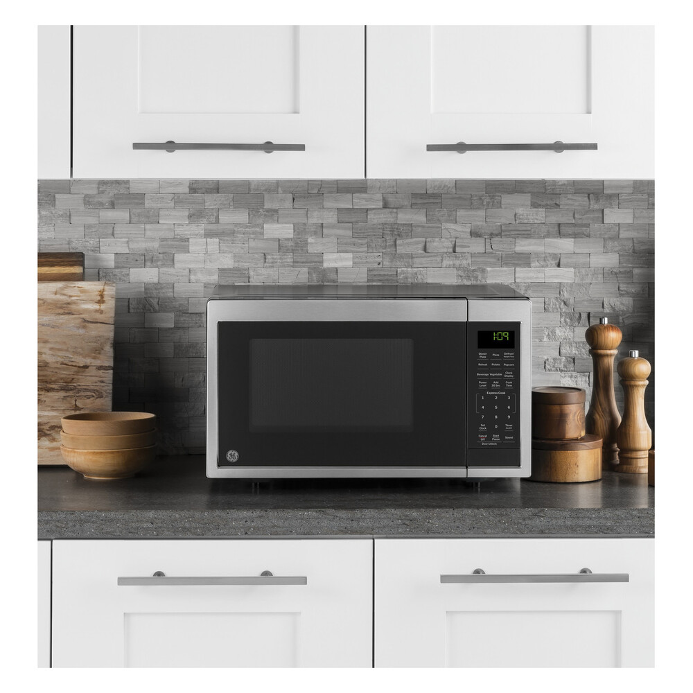 GE GCST09N1WSS 19 Inch Countertop Microwave Oven with 0.9 cu. ft